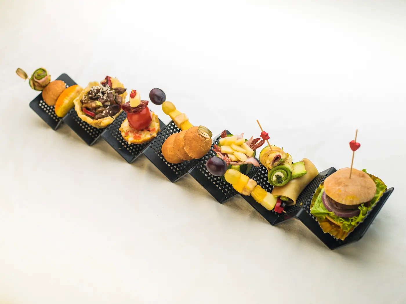 Warm buffet